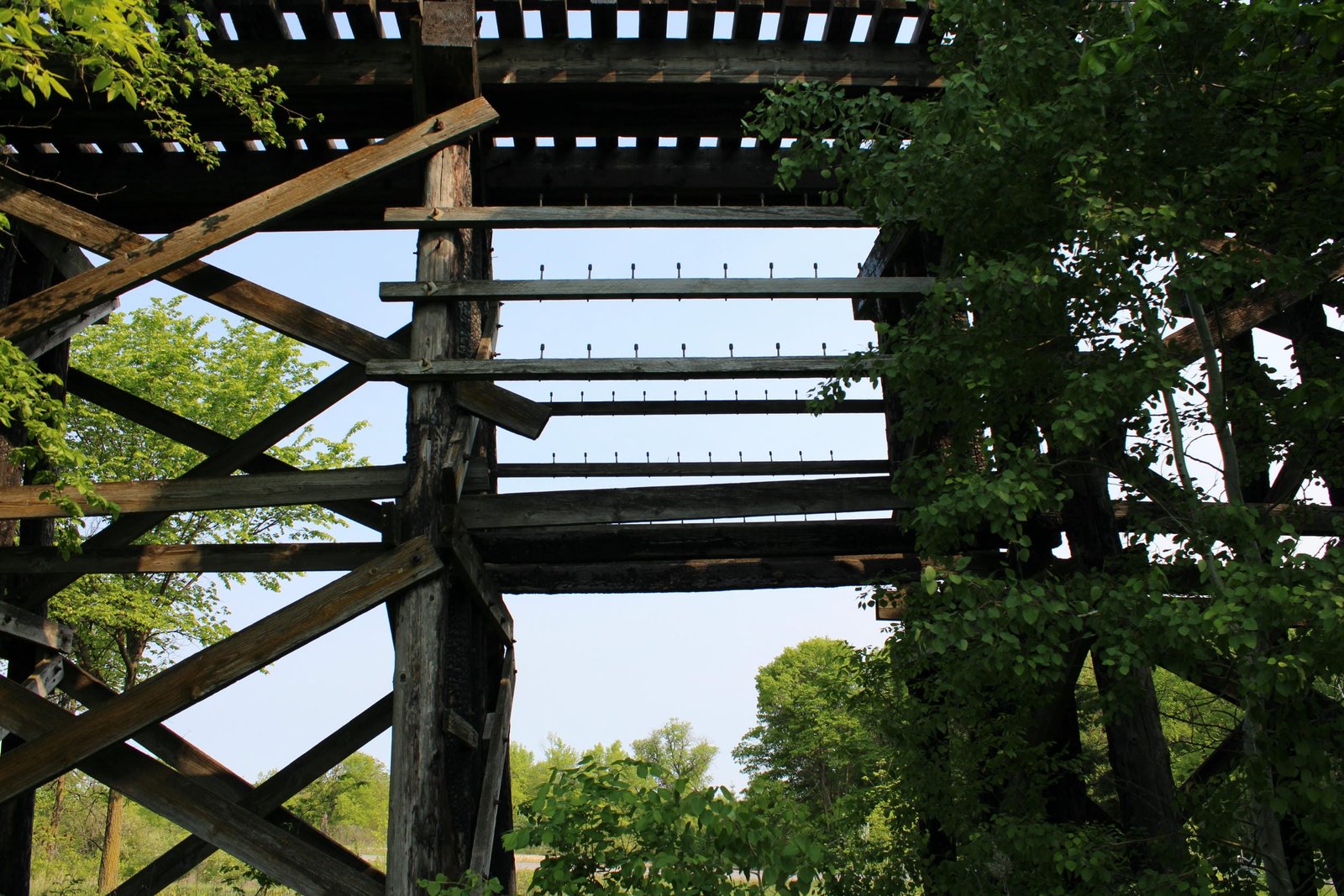 Insulators attached to trestle